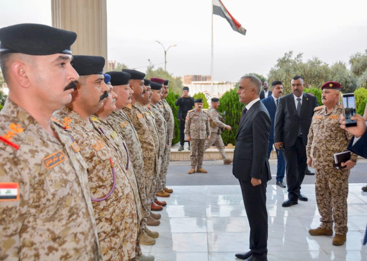 وزير الدفاع يزور قيادة عمليات نينوى 